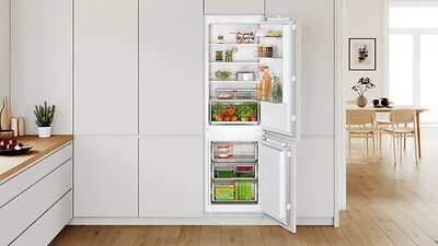 Bosch KIN86NFE0 (1)