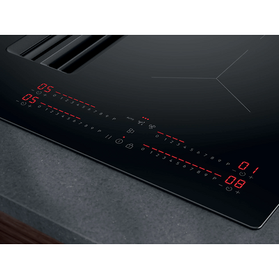 AEG XUB6745CB (2)